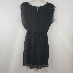 City Triangles Dresses - !SALE 5 FOR $25! City Triangles Mini Dress City Triangles Dresses - !SALE 5 FOR $25! City Triangles Mini Dress